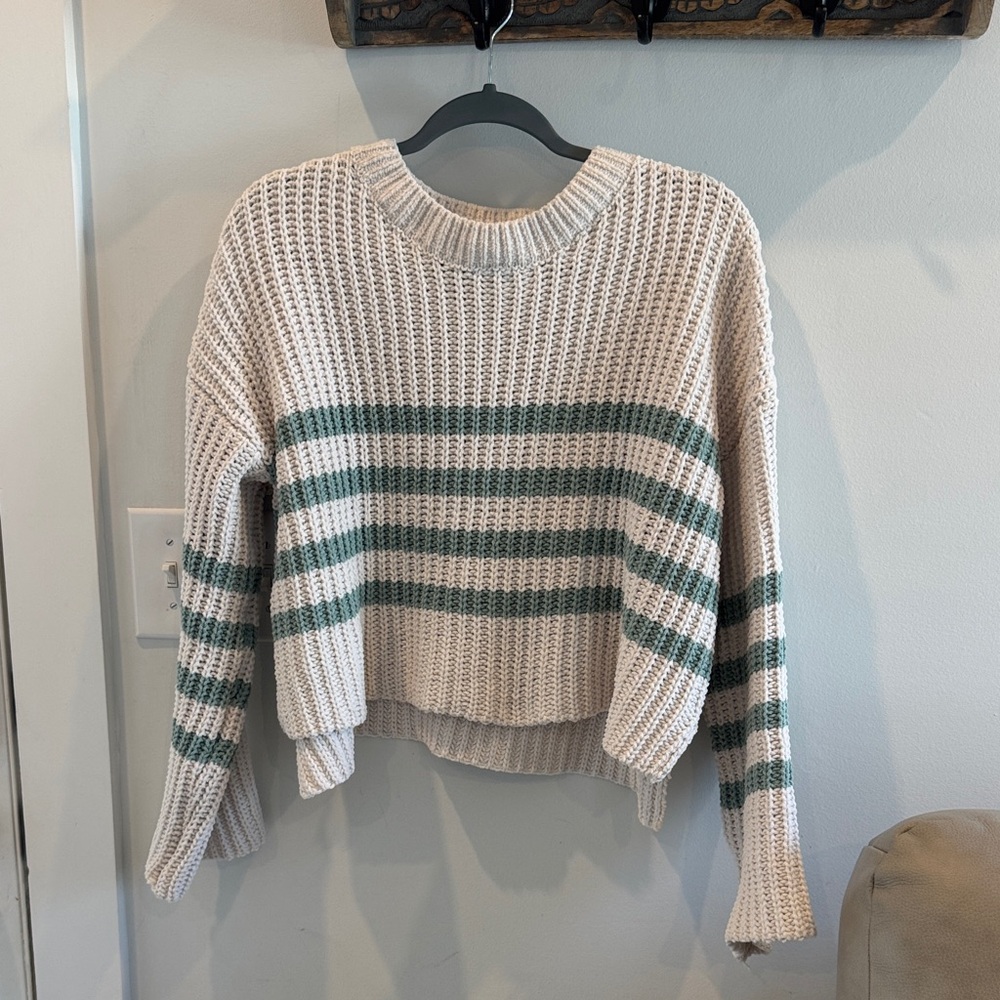 Pink Rose SOFT Sweater Size M Like New